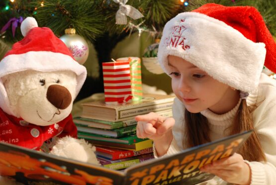 10 Tips To Keep Children Safe Over the  Christmas Holidays